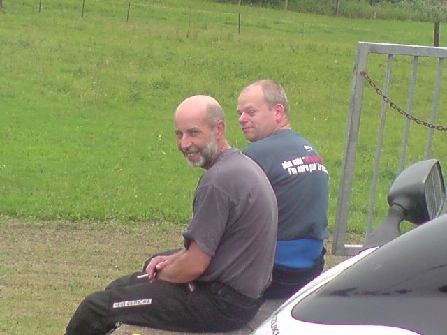 640x480 pixels (73K)